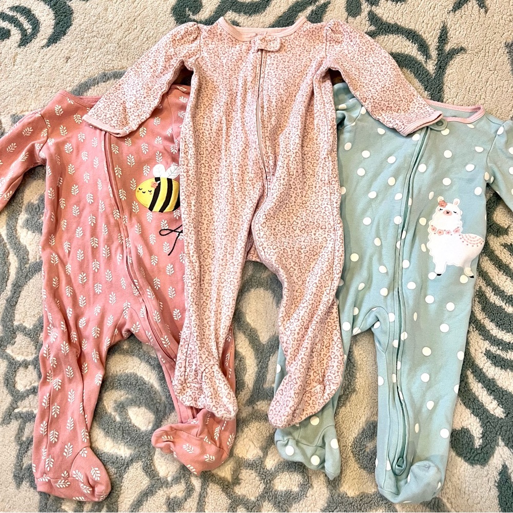 Footed baby girl pajamas